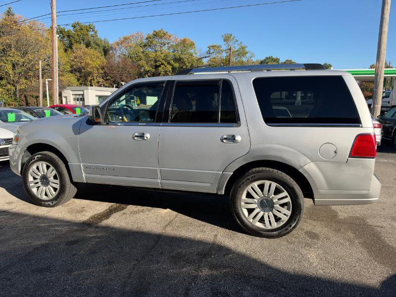 Lincoln Navigator 4WD 2013