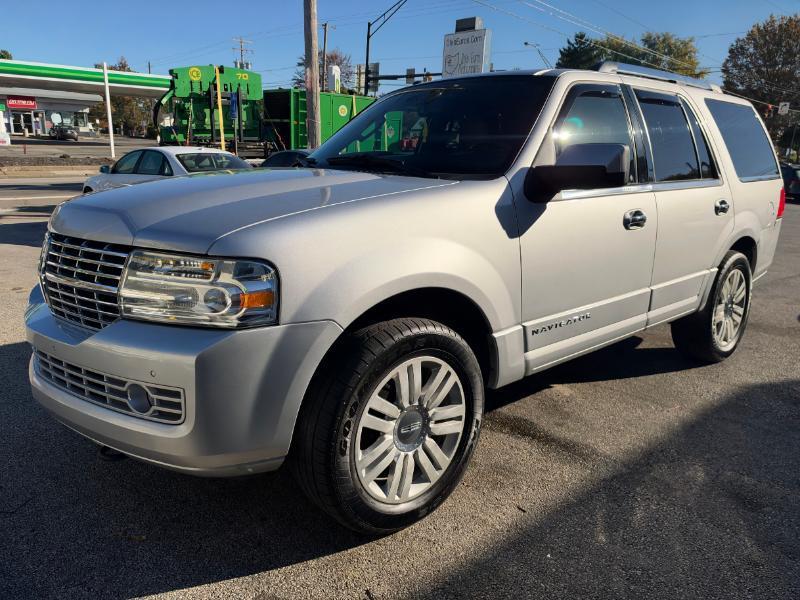 Lincoln Navigator 4WD 2013