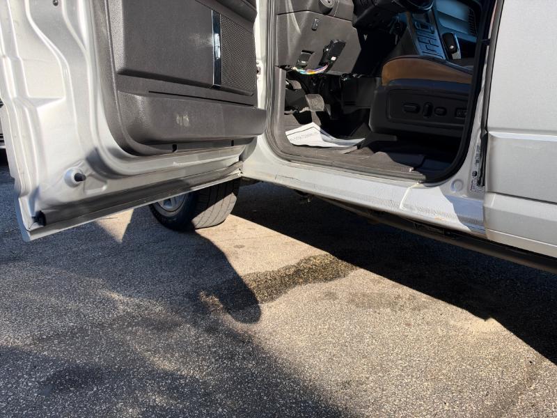 Lincoln Navigator 4WD 2013