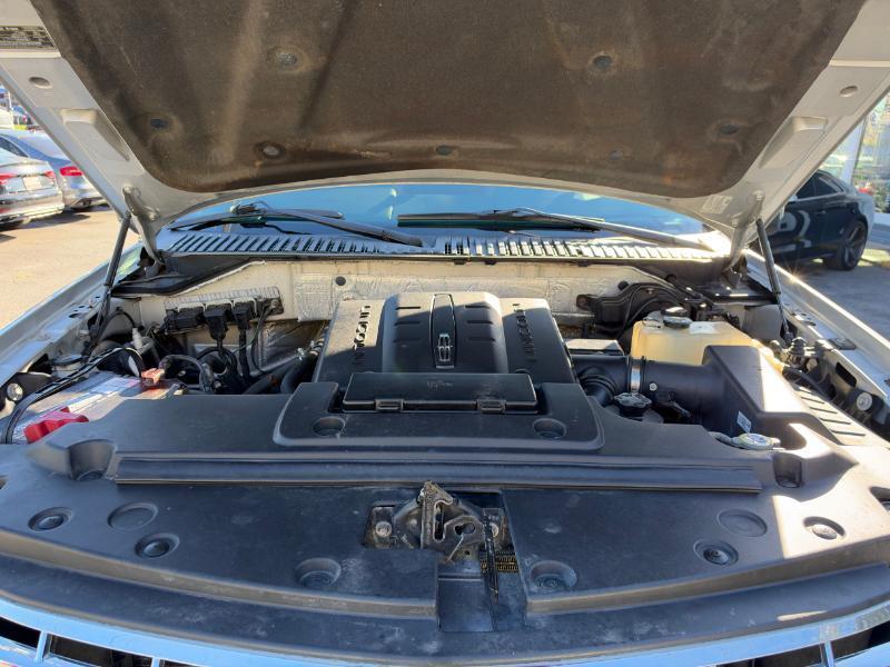 Lincoln Navigator 4WD 2013