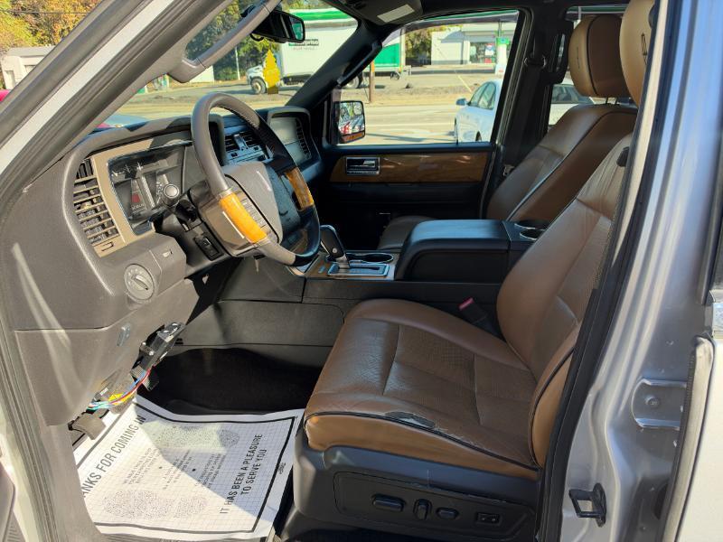 Lincoln Navigator 4WD 2013