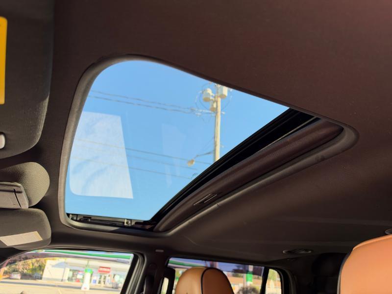 Lincoln Navigator 4WD 2013