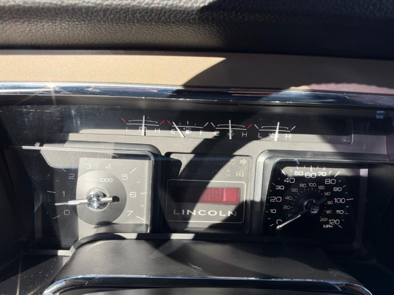 Lincoln Navigator 4WD 2013
