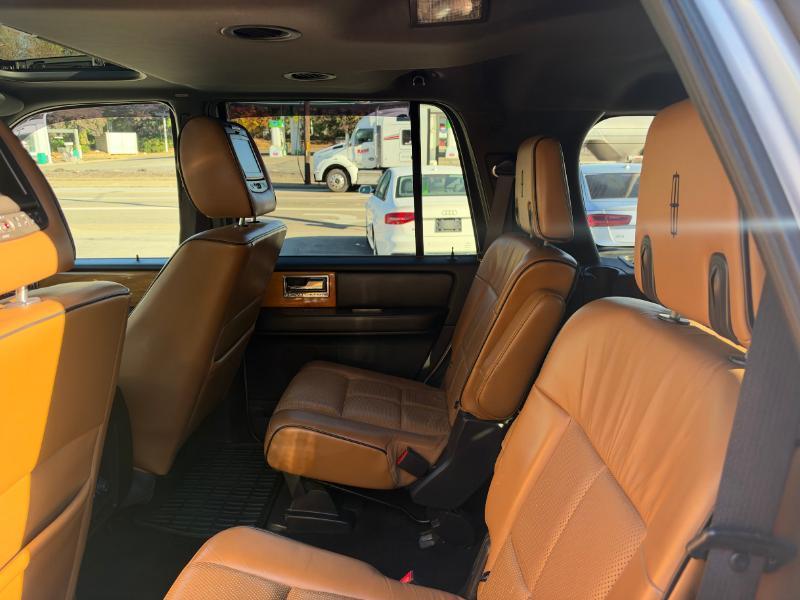 Lincoln Navigator 4WD 2013