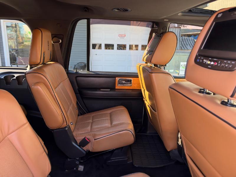 Lincoln Navigator 4WD 2013