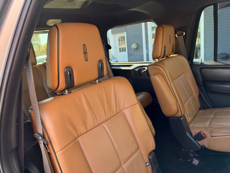 Lincoln Navigator 4WD 2013