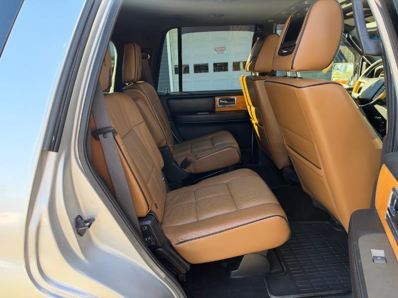 Lincoln Navigator 4WD 2013