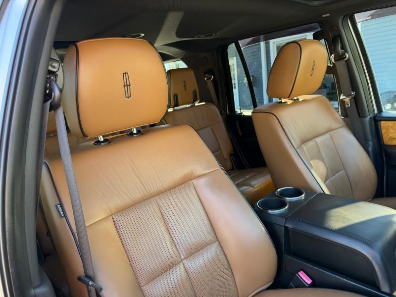 Lincoln Navigator 4WD 2013