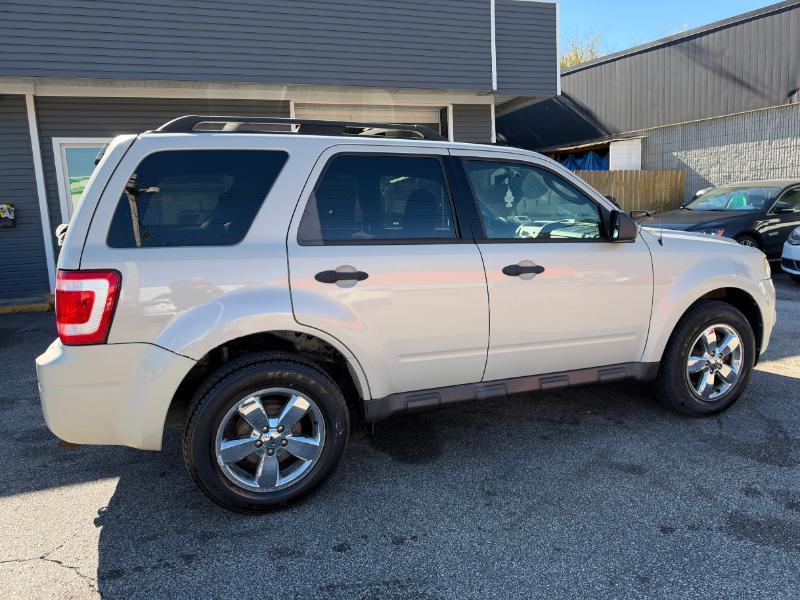 Ford Escape XLT 4WD V6 2009