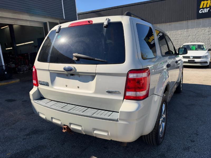 Ford Escape XLT 4WD V6 2009