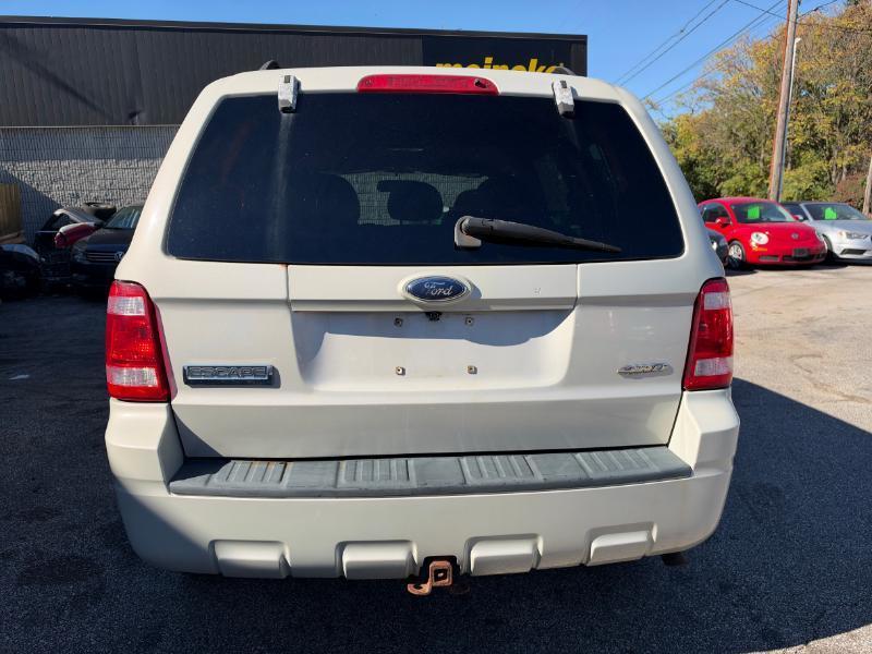 Ford Escape XLT 4WD V6 2009