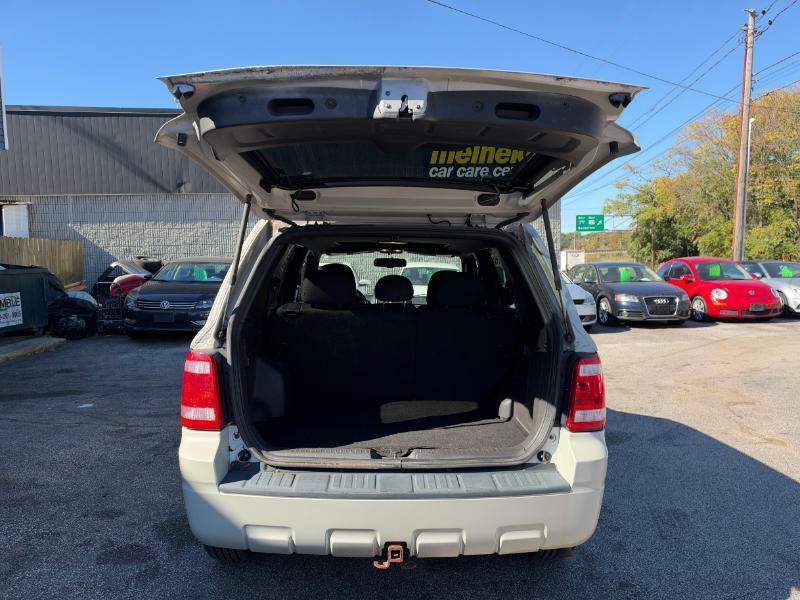 Ford Escape XLT 4WD V6 2009