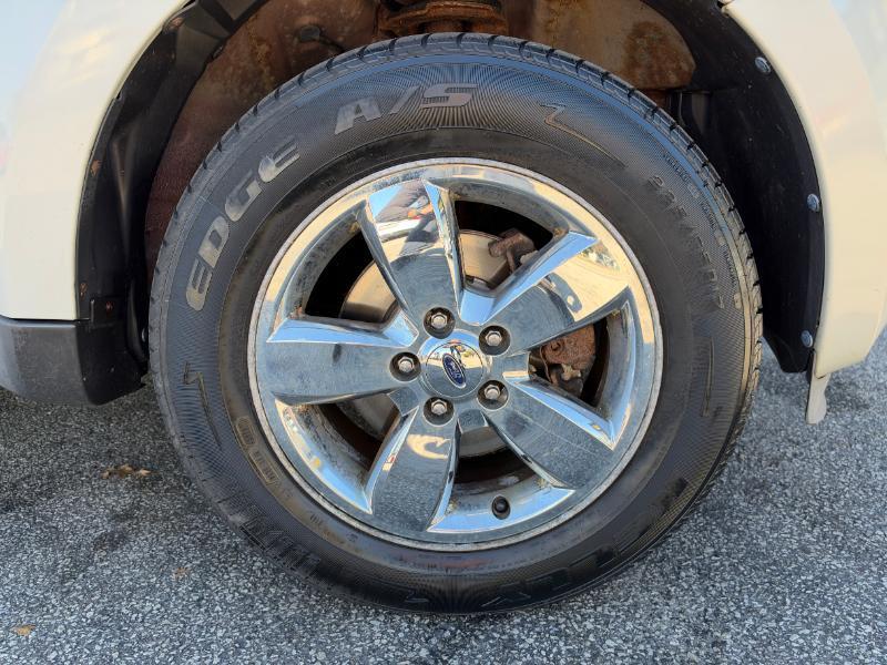 Ford Escape XLT 4WD V6 2009