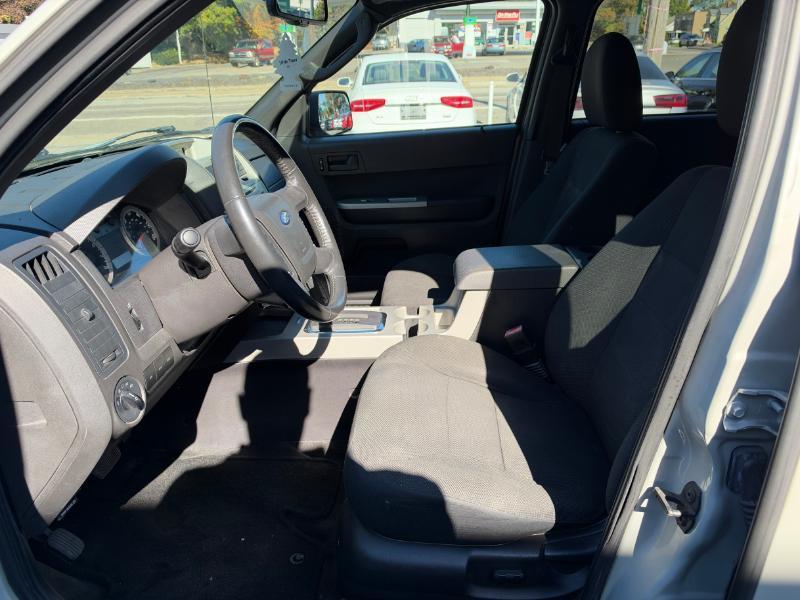 Ford Escape XLT 4WD V6 2009