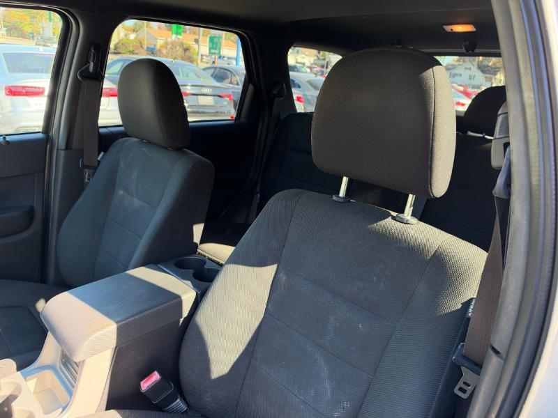 Ford Escape XLT 4WD V6 2009