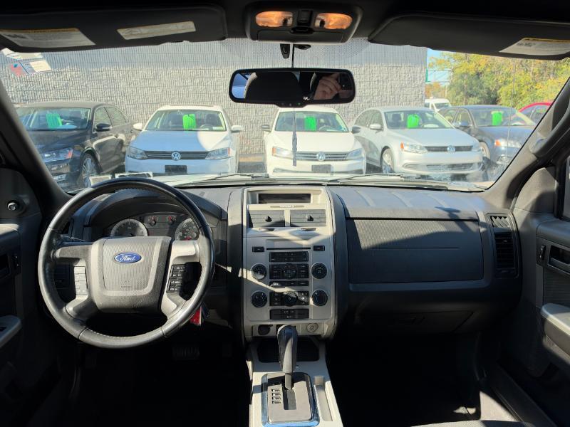 Ford Escape XLT 4WD V6 2009