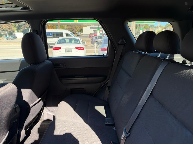 Ford Escape XLT 4WD V6 2009