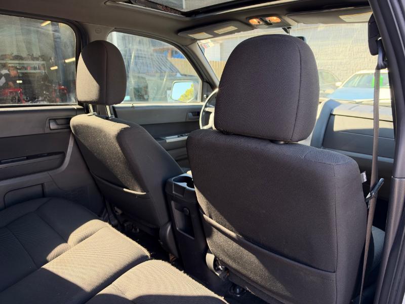 Ford Escape XLT 4WD V6 2009