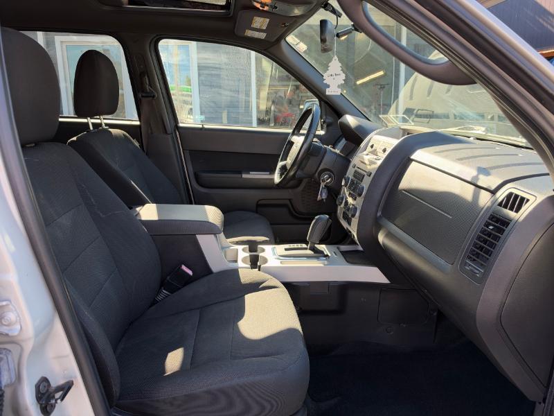 Ford Escape XLT 4WD V6 2009