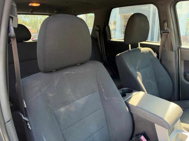 Ford Escape XLT 4WD V6 2009