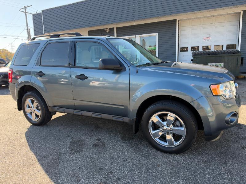 Ford Escape XLT 4WD 2012