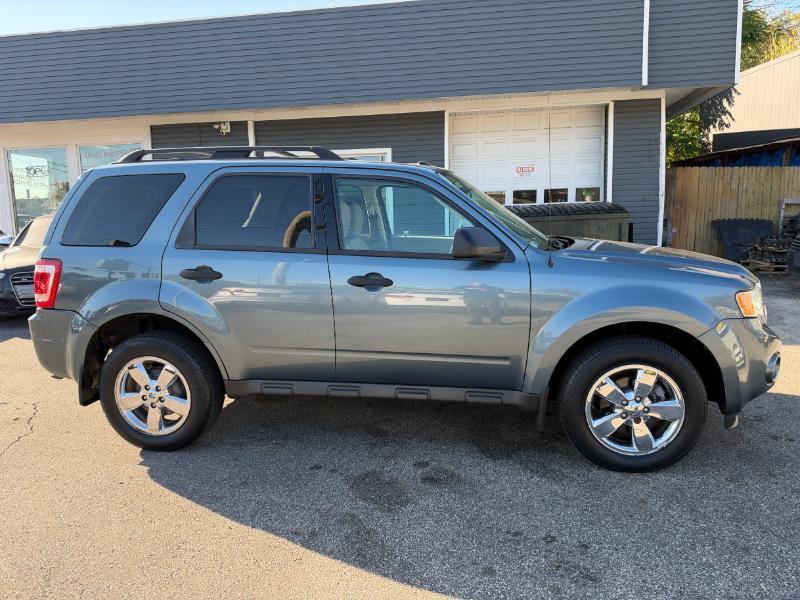 Ford Escape XLT 4WD 2012