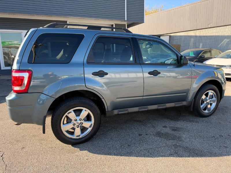 Ford Escape XLT 4WD 2012