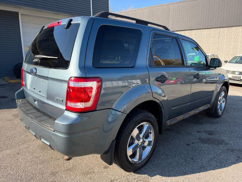 Ford Escape XLT 4WD 2012