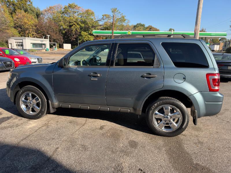 Ford Escape XLT 4WD 2012