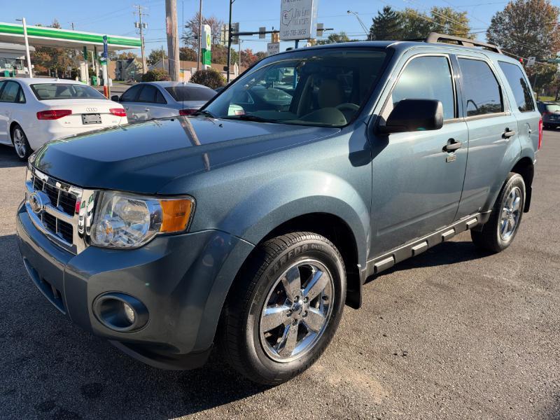 Ford Escape XLT 4WD 2012