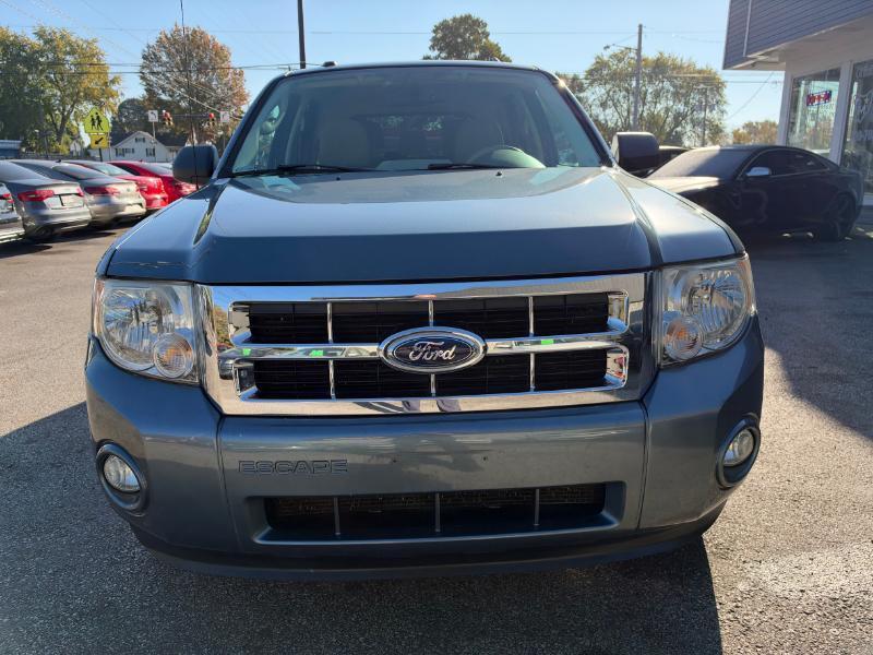 Ford Escape XLT 4WD 2012