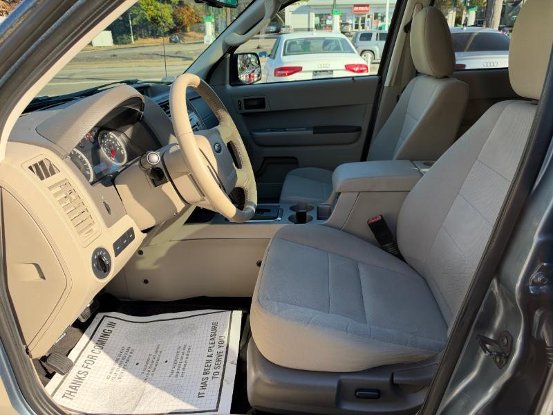 Ford Escape XLT 4WD 2012