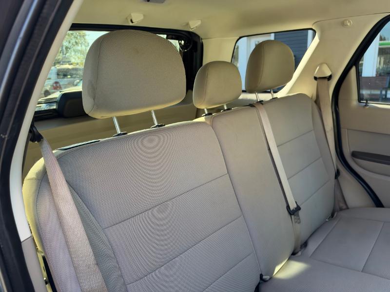 Ford Escape XLT 4WD 2012