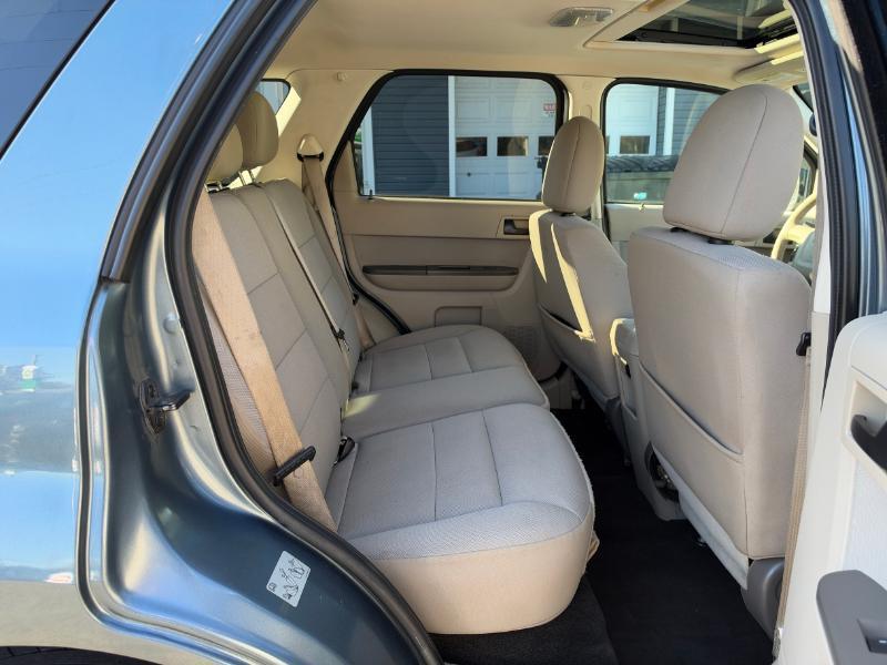Ford Escape XLT 4WD 2012