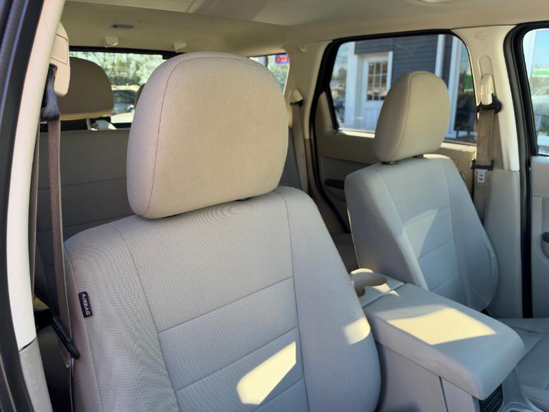 Ford Escape XLT 4WD 2012