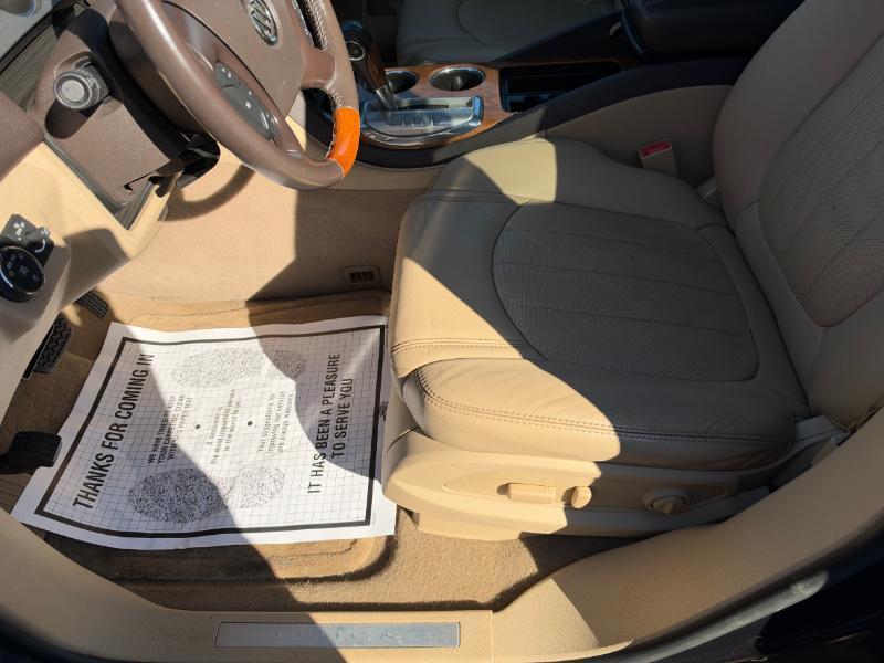 Buick Enclave Leather AWD 2012