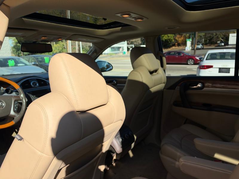 Buick Enclave Leather AWD 2012