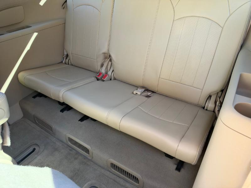 Buick Enclave Leather AWD 2012