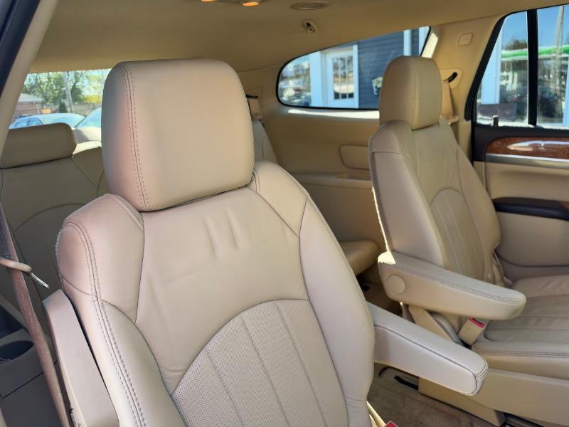 Buick Enclave Leather AWD 2012