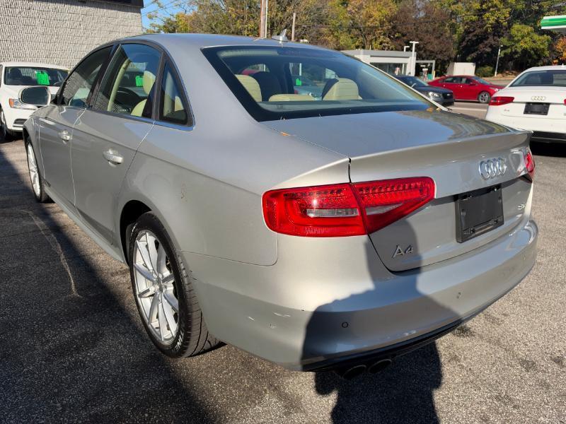 Audi A4 2.0T Sedan quattro Tiptronic 2014