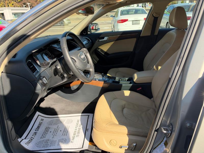 Audi A4 2.0T Sedan quattro Tiptronic 2014