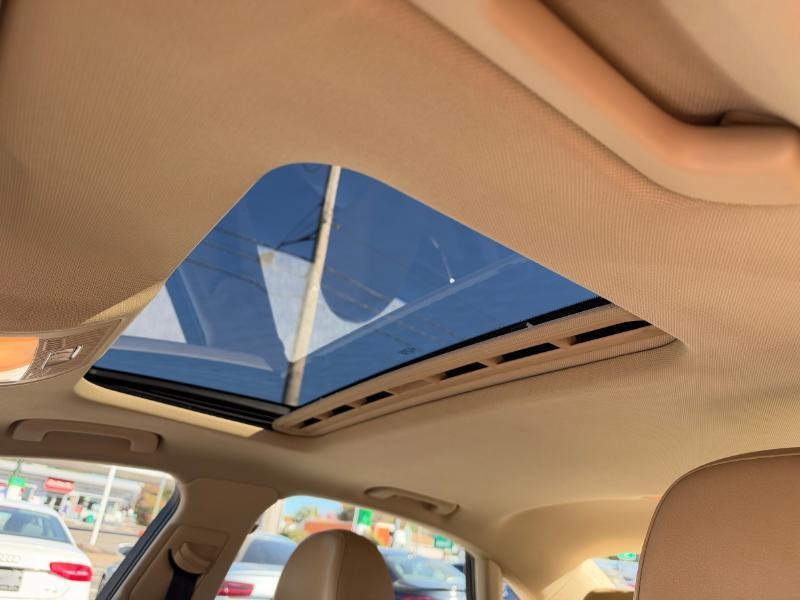 Audi A4 2.0T Sedan quattro Tiptronic 2014