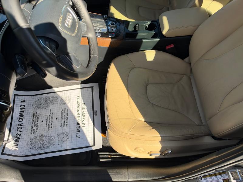 Audi A4 2.0T Sedan quattro Tiptronic 2014