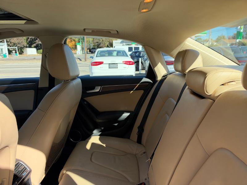 Audi A4 2.0T Sedan quattro Tiptronic 2014