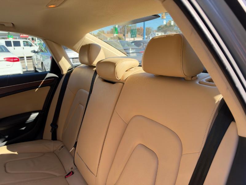 Audi A4 2.0T Sedan quattro Tiptronic 2014
