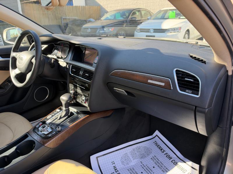 Audi A4 2.0T Sedan quattro Tiptronic 2014