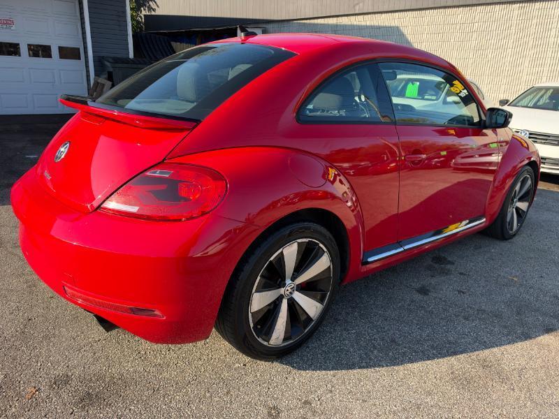 Volkswagen Beetle R-Line PZEV 6A 2015