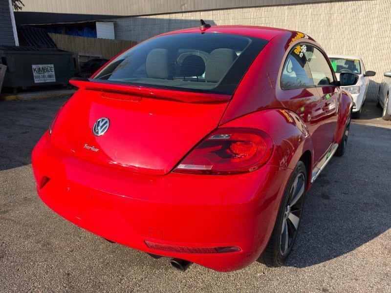 Volkswagen Beetle R-Line PZEV 6A 2015