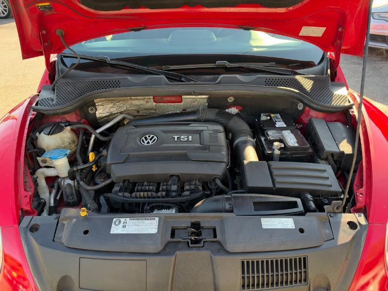 Volkswagen Beetle R-Line PZEV 6A 2015