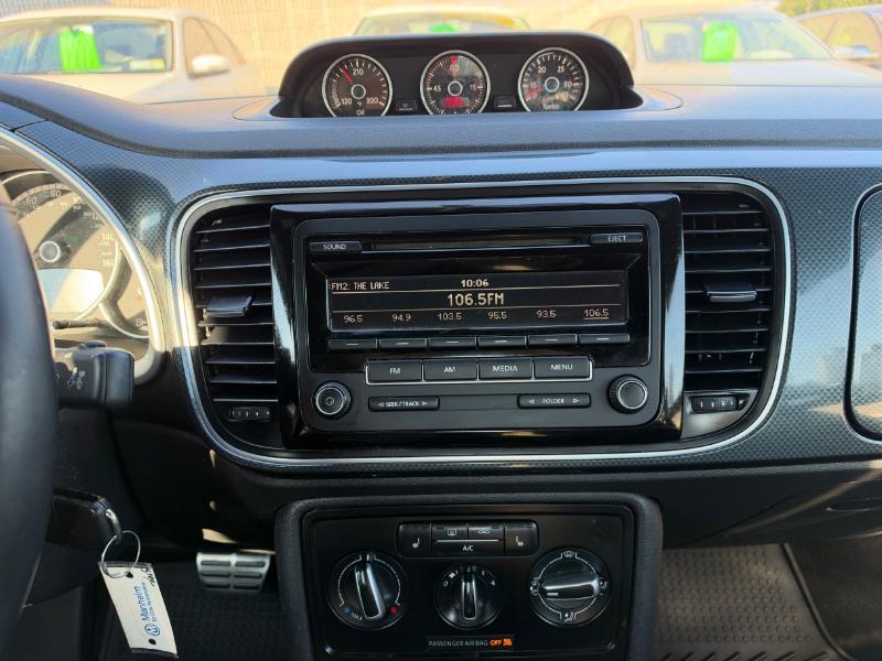 Volkswagen Beetle R-Line PZEV 6A 2015